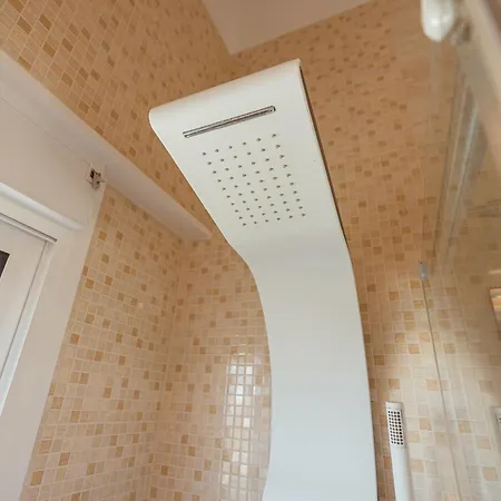 Gasthof Gaspar House In Areeiro By Hosty *