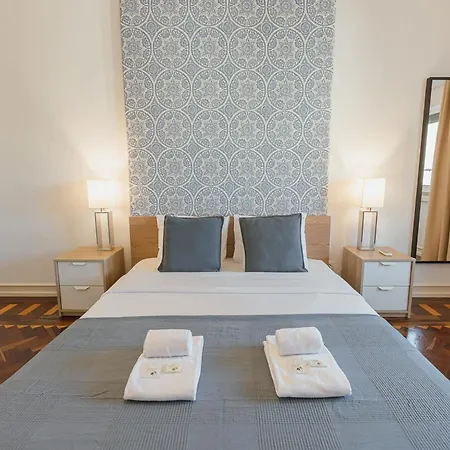 Gaspar House In Areeiro By Hosty