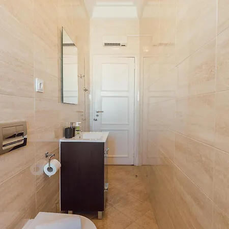 Gaspar House In Areeiro By Hosty Lissabon